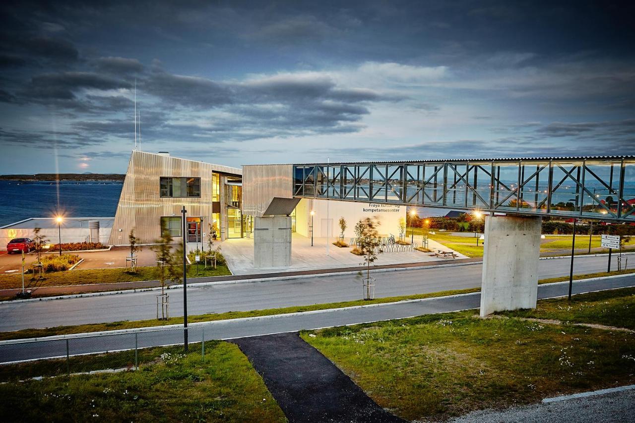 Modern Apartment With Seaview Hammarvika Exteriör bild